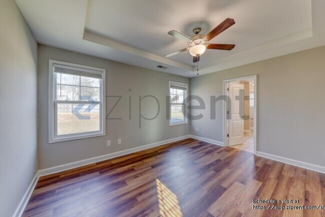 Building Photo - 268 E Webber Ln