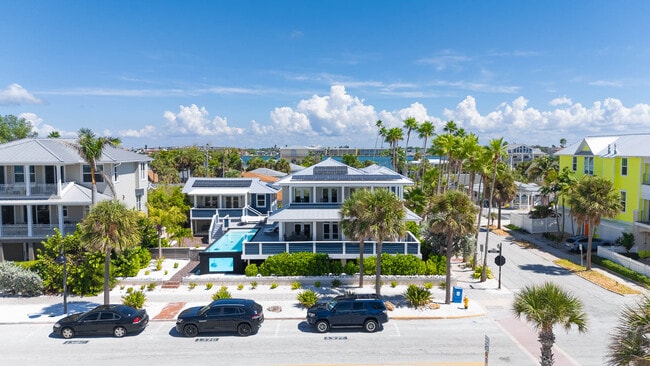 Building Photo - 113-112 12th Ave