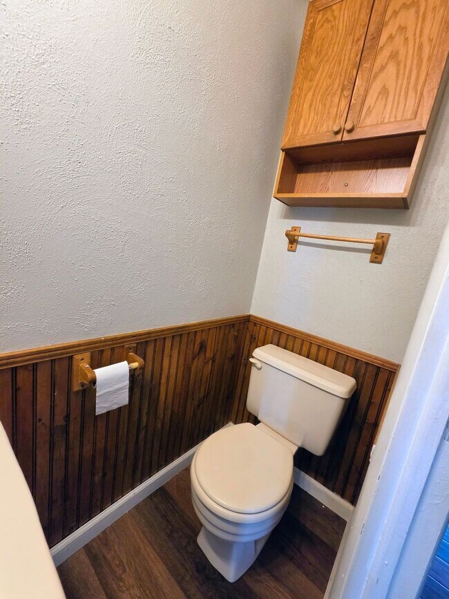 Building Photo - 5657 Wood Ln