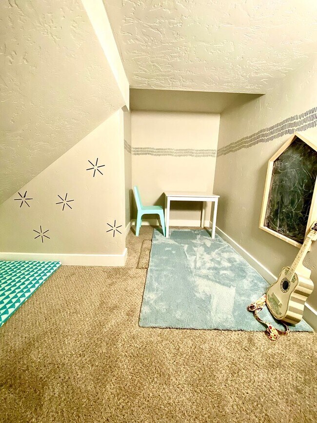 Building Photo - Beautiful 4 Bedroom, 4 Car Garage With Small Trailer Parking in Star