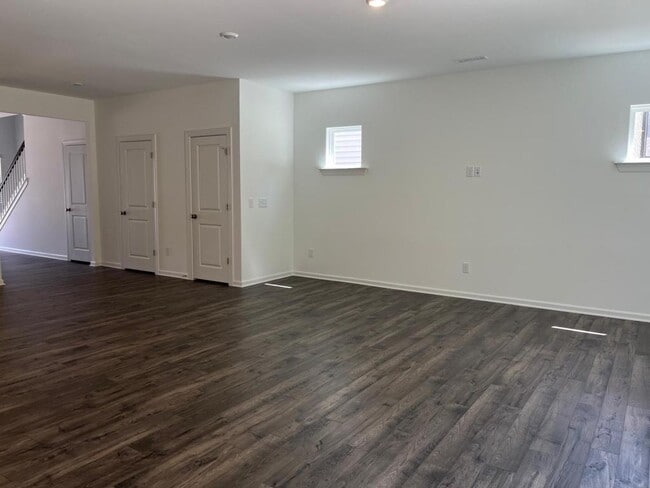 Building Photo - 198 Blue Butterfly Dr