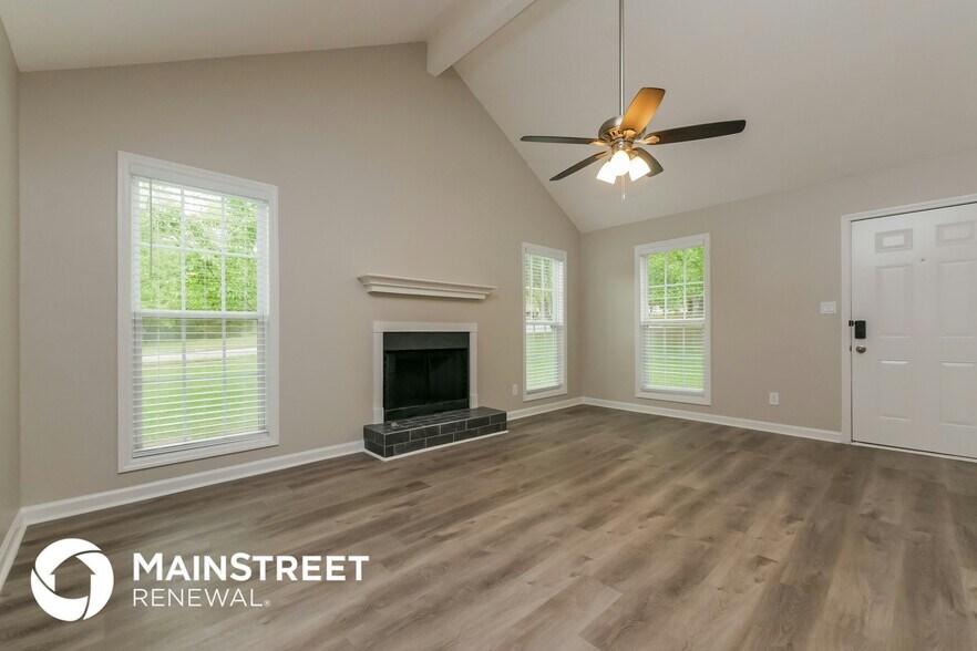 Building Photo - 505 Rosehill Dr