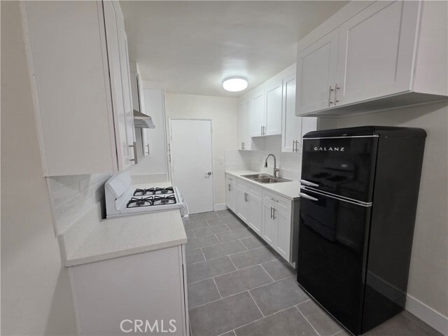 Building Photo - 20609 Hartland St