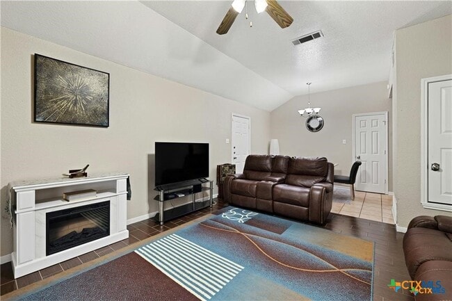 Building Photo - 3210 Raven Dr