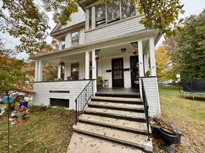 Building Photo - 43 Concord St