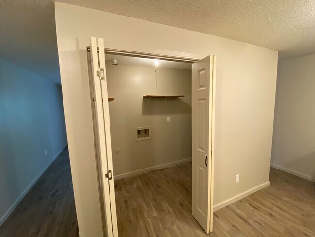 Building Photo - 2901 Lawnridge Ct