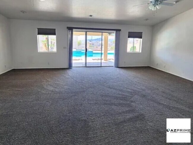 Building Photo - Single family residence