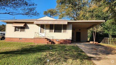 Building Photo - Great Starter Home - Near downtown Phenix ...