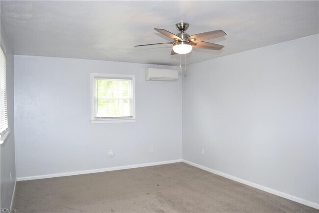 Building Photo - 1312 Sparrow Rd
