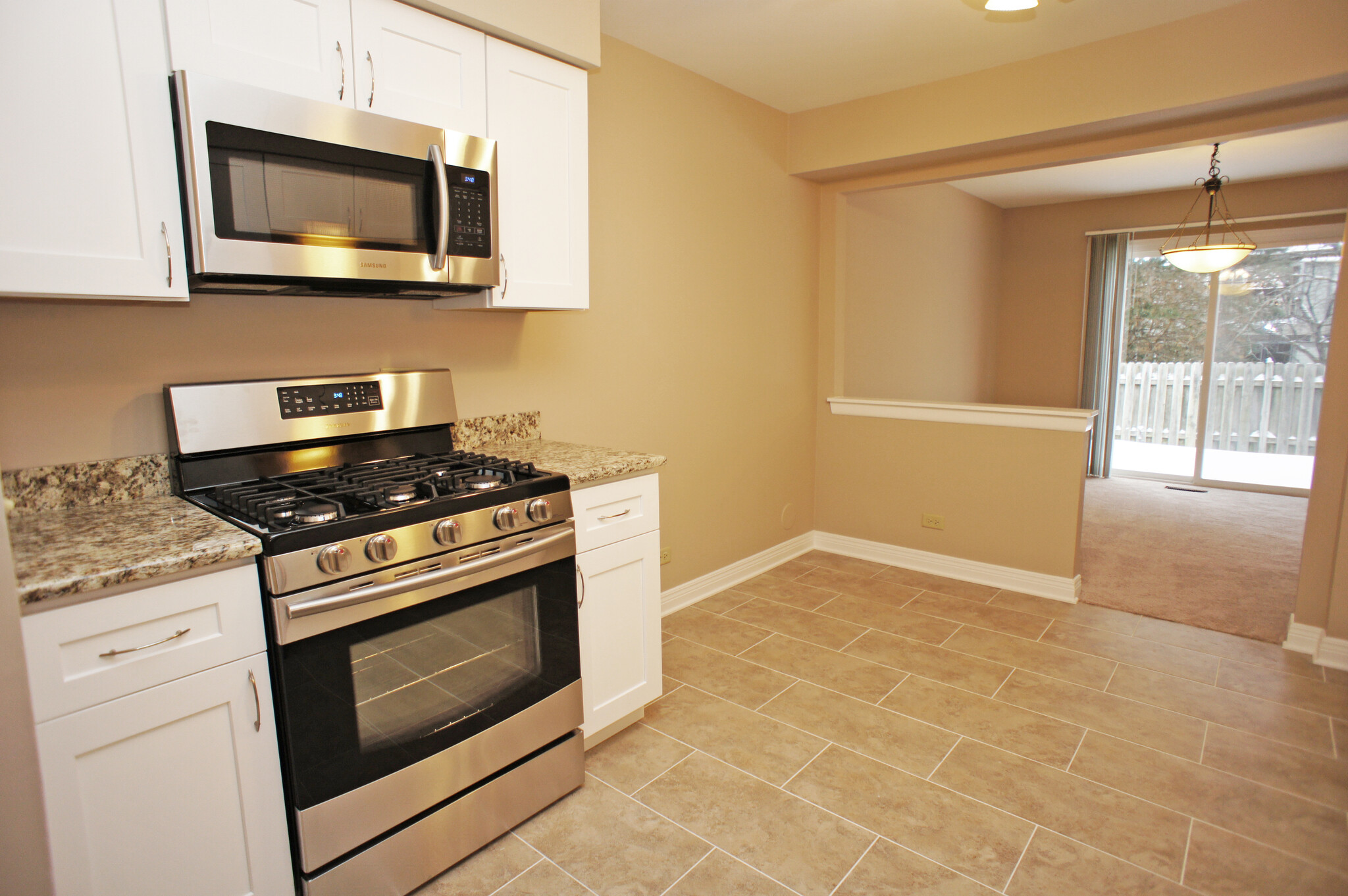 Kitchen - 1466 Hazelwood Ct