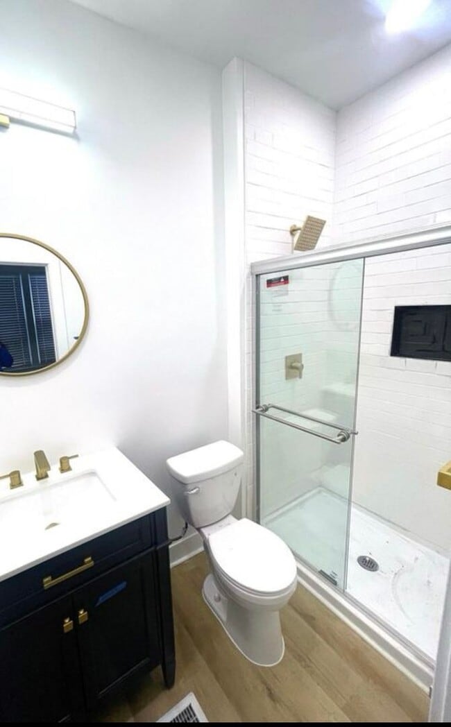 Building Photo - Renovated Home with 1st floor Study or Add...