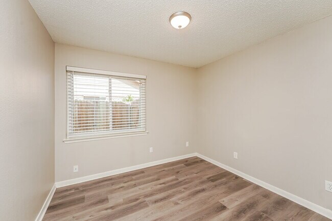 Building Photo - 2677 Steppington St