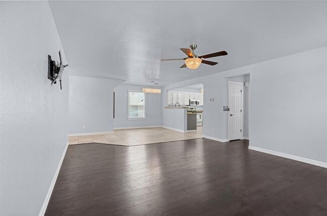 Building Photo - 7831 Saddle Run