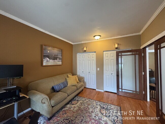 Building Photo - 1227 4th St NE