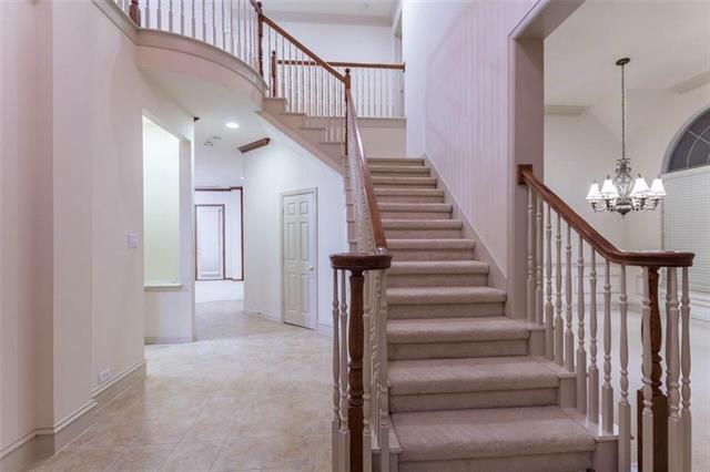 Building Photo - 5717 Sweetbriar Dr
