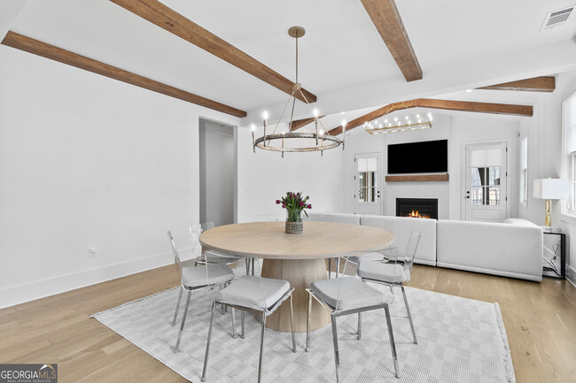 Building Photo - 202 Regester Wy