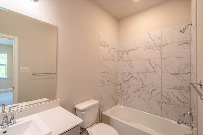 Building Photo - 7800 Manilla Dr