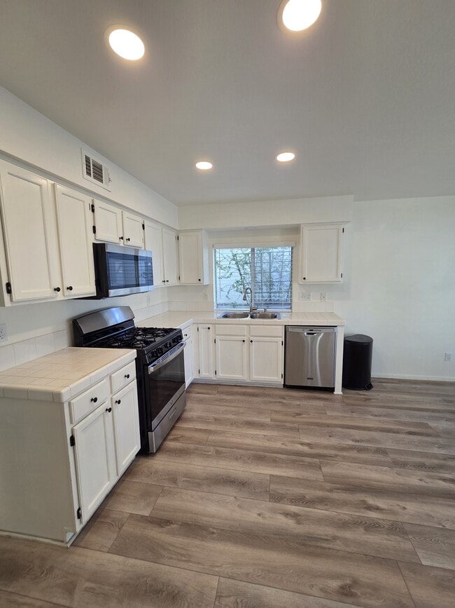 Building Photo - 31751 Calle Novelda