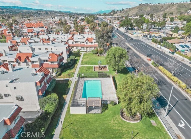 Building Photo - 27652 Ironstone Dr