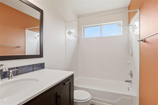 Building Photo - 3215 Port Anne Way