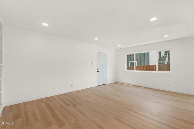 Building Photo - 624 Silver Lake Blvd