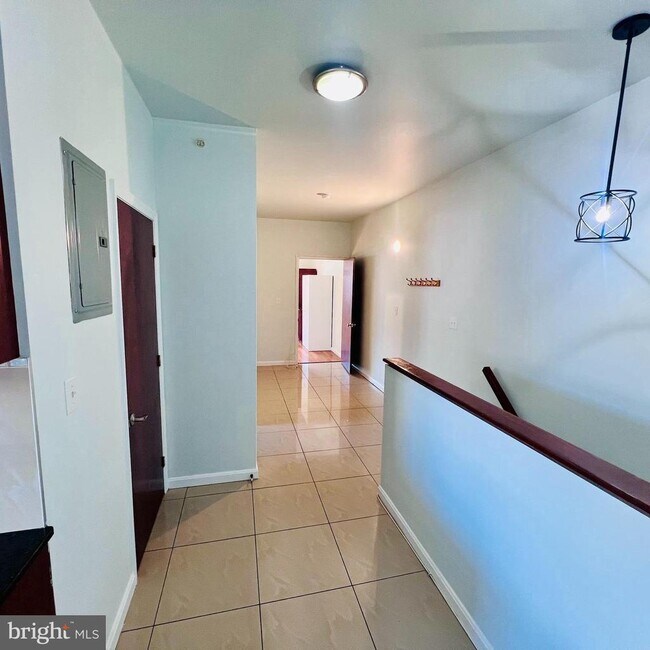 Building Photo - 1926 S 7th St