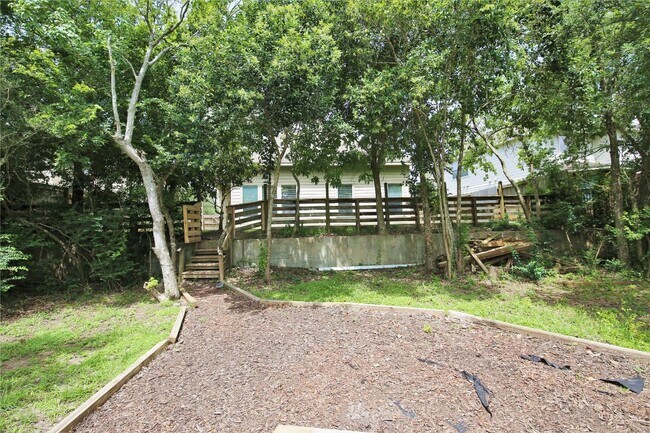 Building Photo - 438 Magnolia Blossom