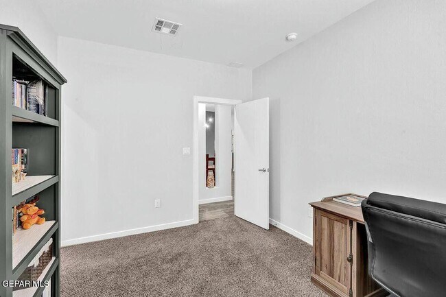 Building Photo - 992 Stamfordham Dr