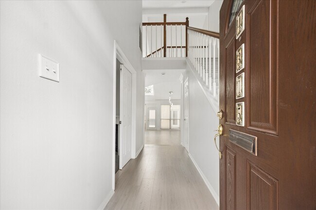 Building Photo - 4315 Westheimer Rd