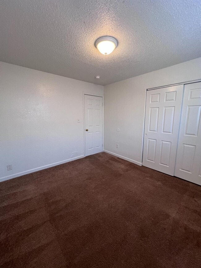 Building Photo - 4795 E Ashlan Ave