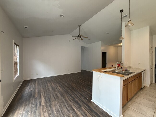 Building Photo - 2501 Burkholder Rd