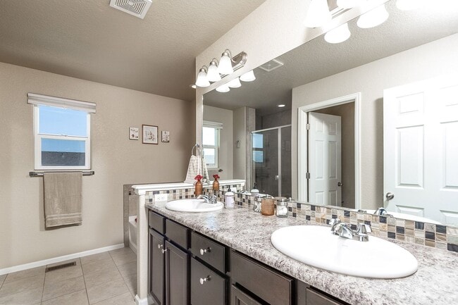 Building Photo - 7256 Red Cardinal Loop