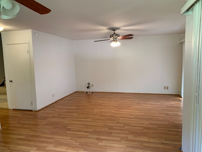 Building Photo - Hokuloa C - 3 bedroom, 3 bath townhouse w/...