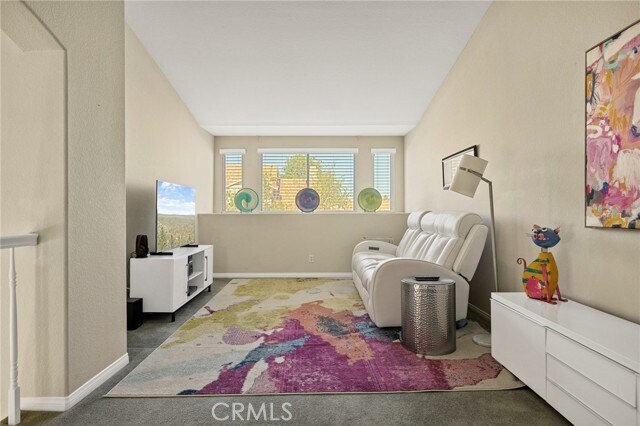 Building Photo - 1521 Fairway Oaks Ave