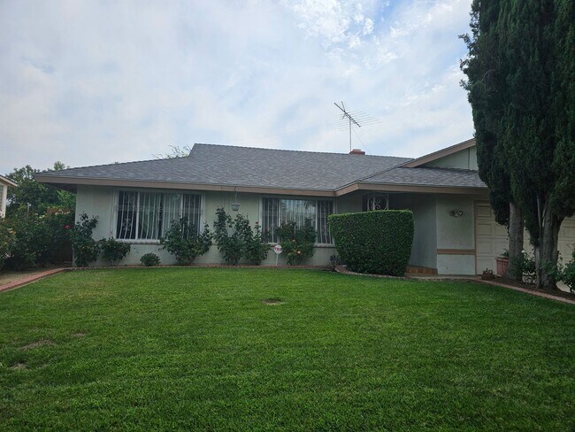 Primary Photo - Lovely Pool Home In Loma Linda Community