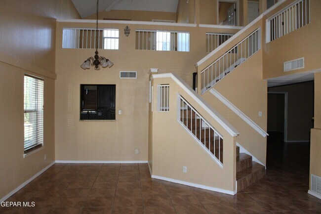 Building Photo - 11204 Endeavor Pl