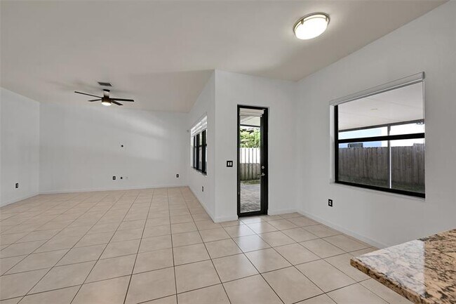 Building Photo - 25241 SW 118th Ave