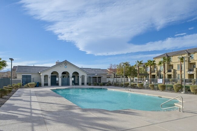 Building Photo - SE!!  Gated!! Community Pool!! Clubhouse!! Fitness Center!! Up Graded Appliances!!! 2 Car Garage!!