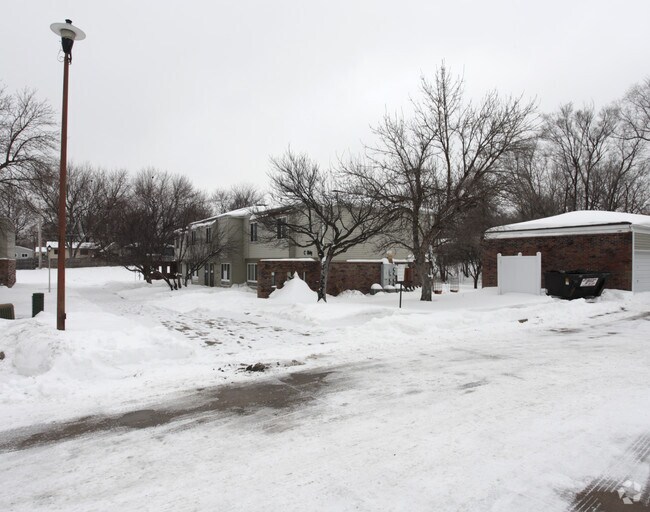 6235 Holdrege St 6235 Holdrege St Lincoln NE 68505 Apartment Finder