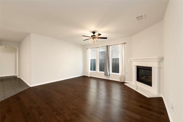 Building Photo - 2040 Barx Dr