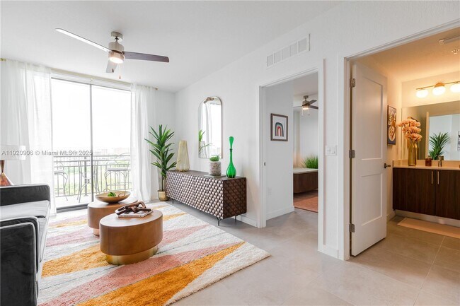 Building Photo - 1005 Spring Garden Rd