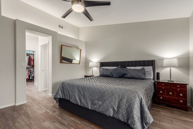Building Photo - Custominzed home with lots of upgrades and...