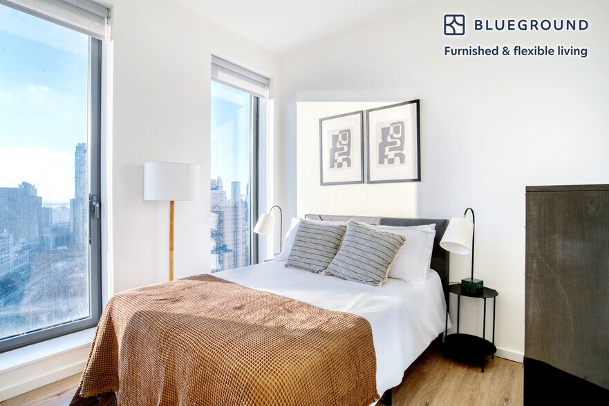 Building Photo - 545 Vanderbilt Ave