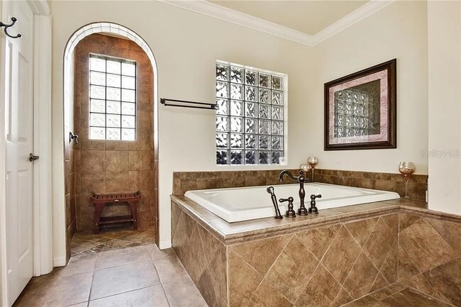 Building Photo - 1560 Shadowmoss Cir