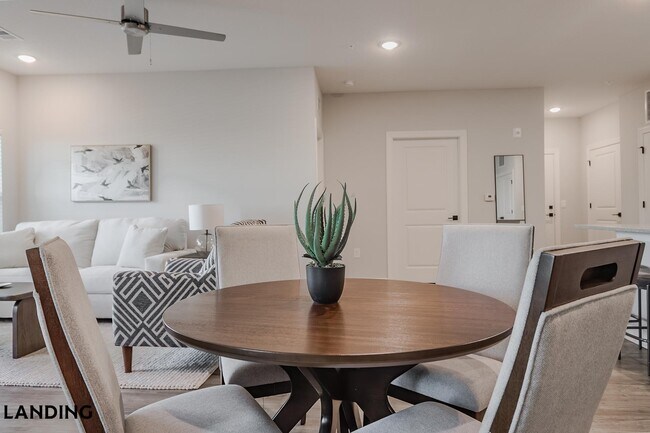 Building Photo - 5001 Willowgate Loop