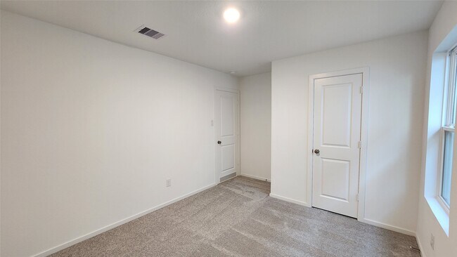 Building Photo - 26735 Feather Reed Dr
