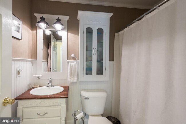 Building Photo - 19 Patriot Ct