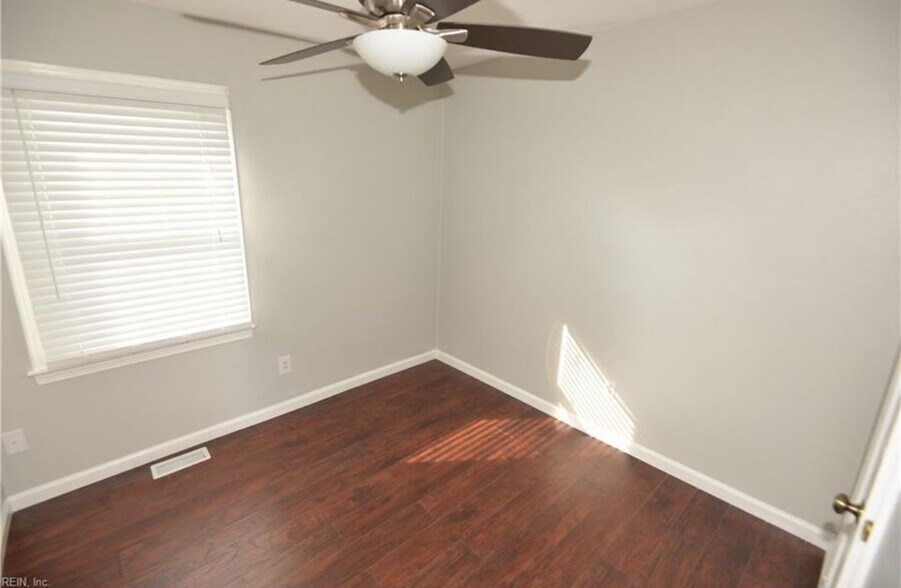 Building Photo - 4502 Marlwood Way
