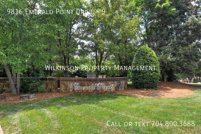 Building Photo - 9816 Emerald Point Dr