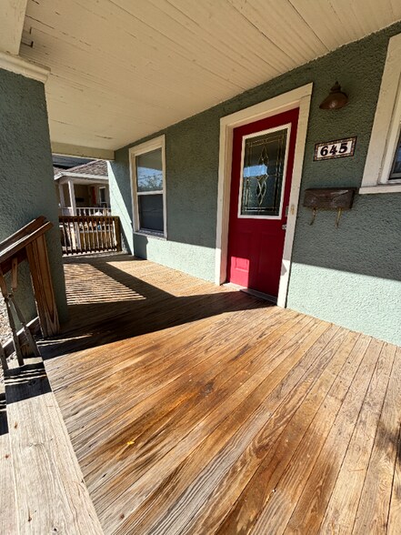 Building Photo - 645 Phillips St